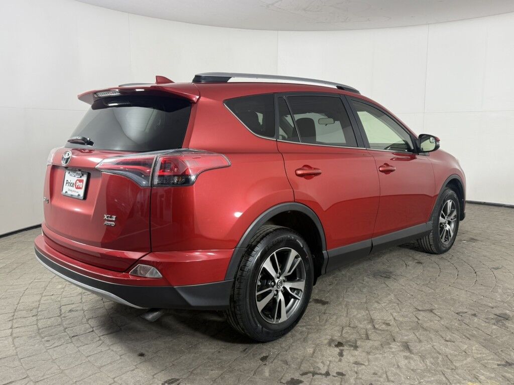 2017 Toyota RAV4 XLE AWD Maumee OH
