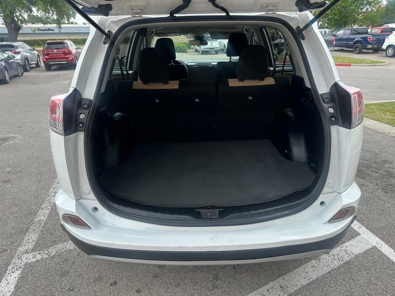 2017 Toyota RAV4 XLE Austin TX