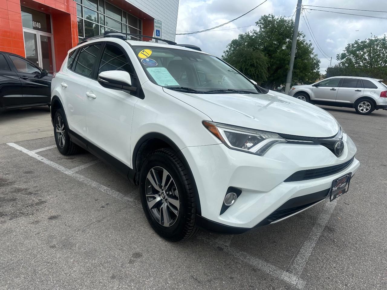 2017 Toyota RAV4 XLE