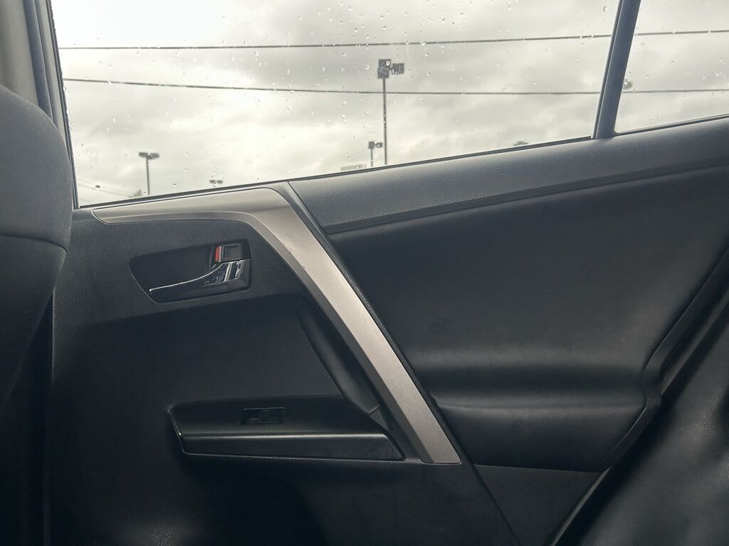 2017 Toyota RAV4 XLE Crestwood KY