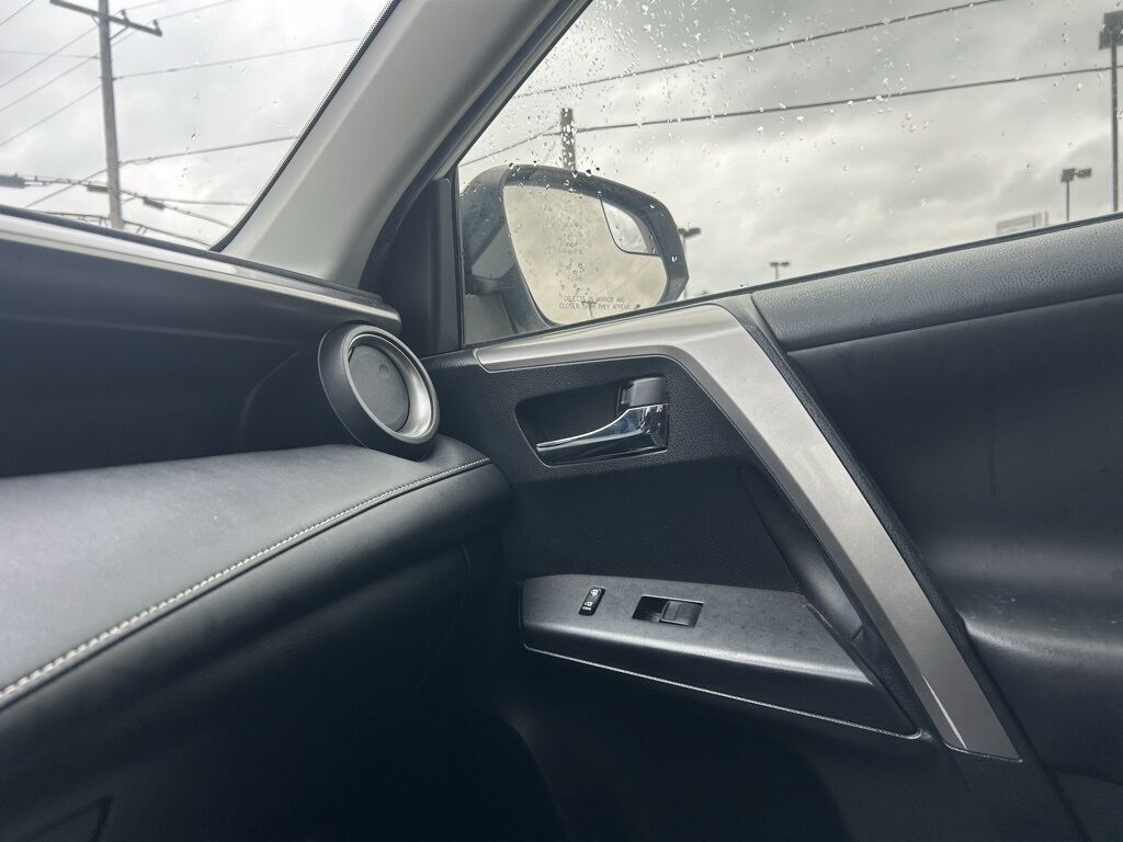 2017 Toyota RAV4 XLE Crestwood KY