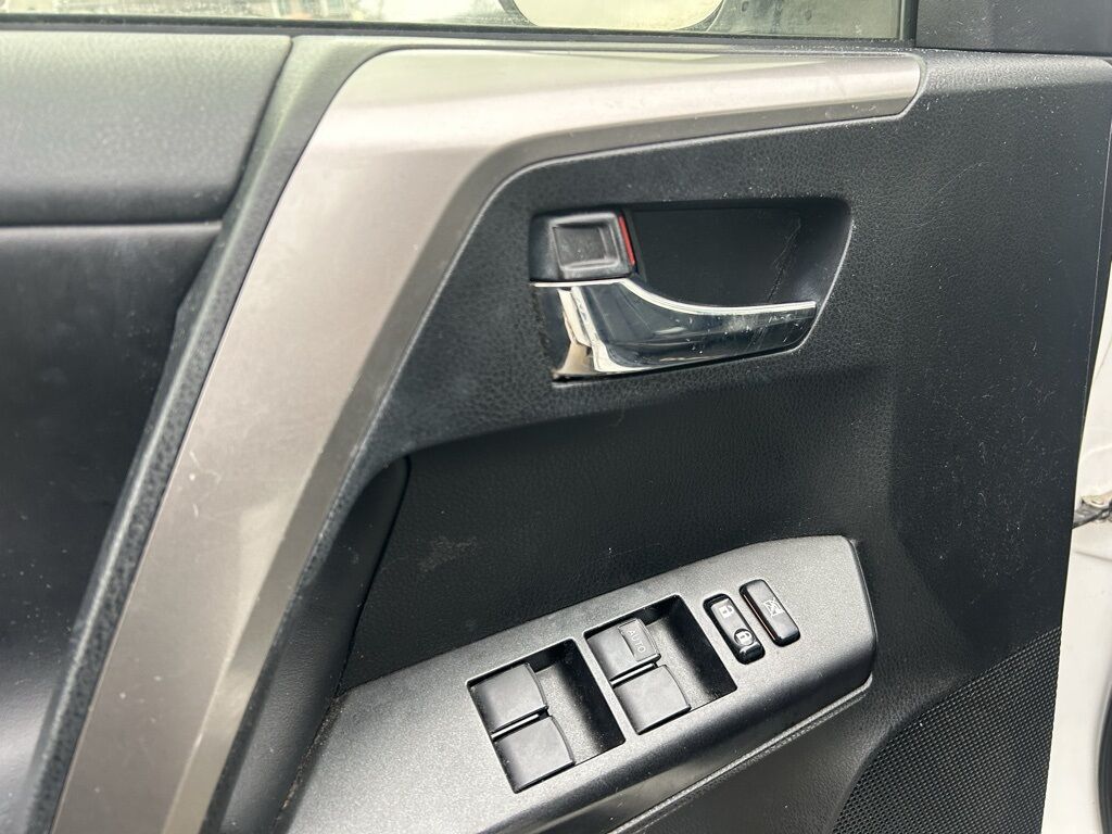 2017 Toyota RAV4 XLE Crestwood KY