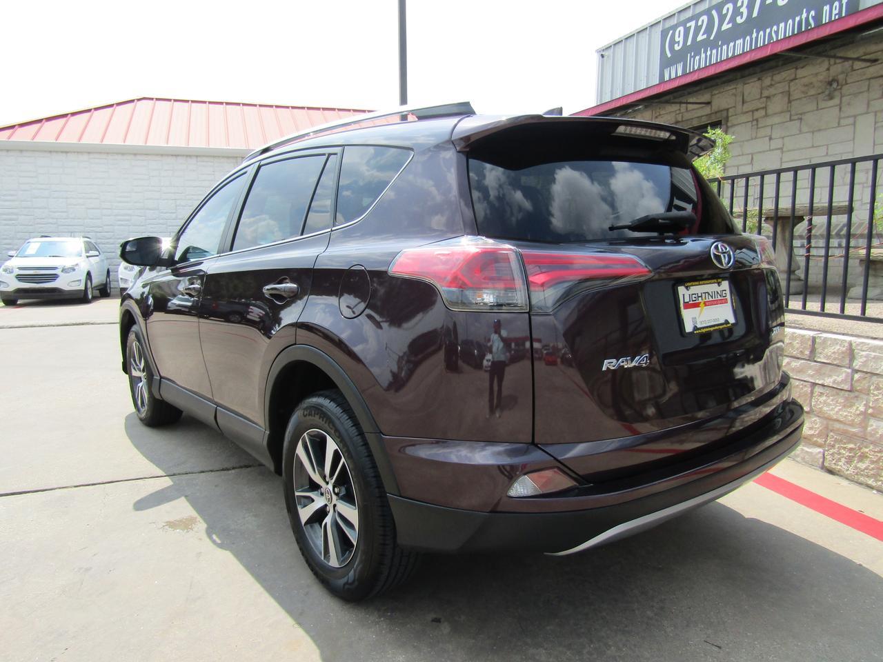 2017 Toyota RAV4 XLE FWD (Natl) Grand Prairie TX