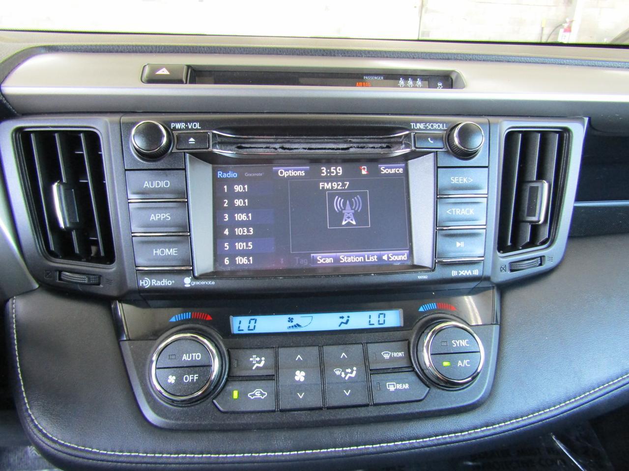 2017 Toyota RAV4 XLE FWD (Natl) Grand Prairie TX