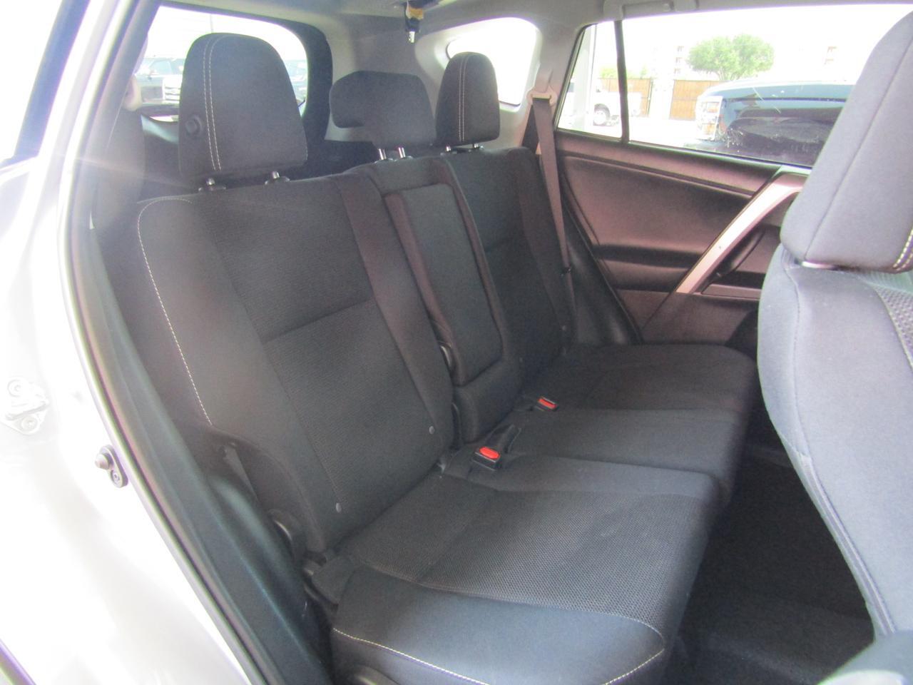 2017 Toyota RAV4 XLE FWD (Natl) Grand Prairie TX