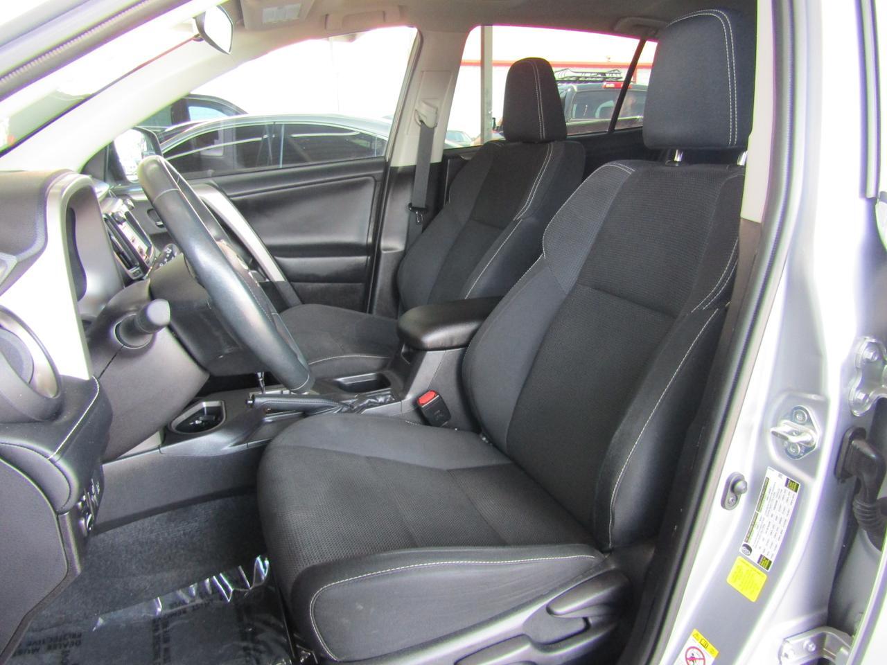 2017 Toyota RAV4 XLE FWD (Natl) Grand Prairie TX