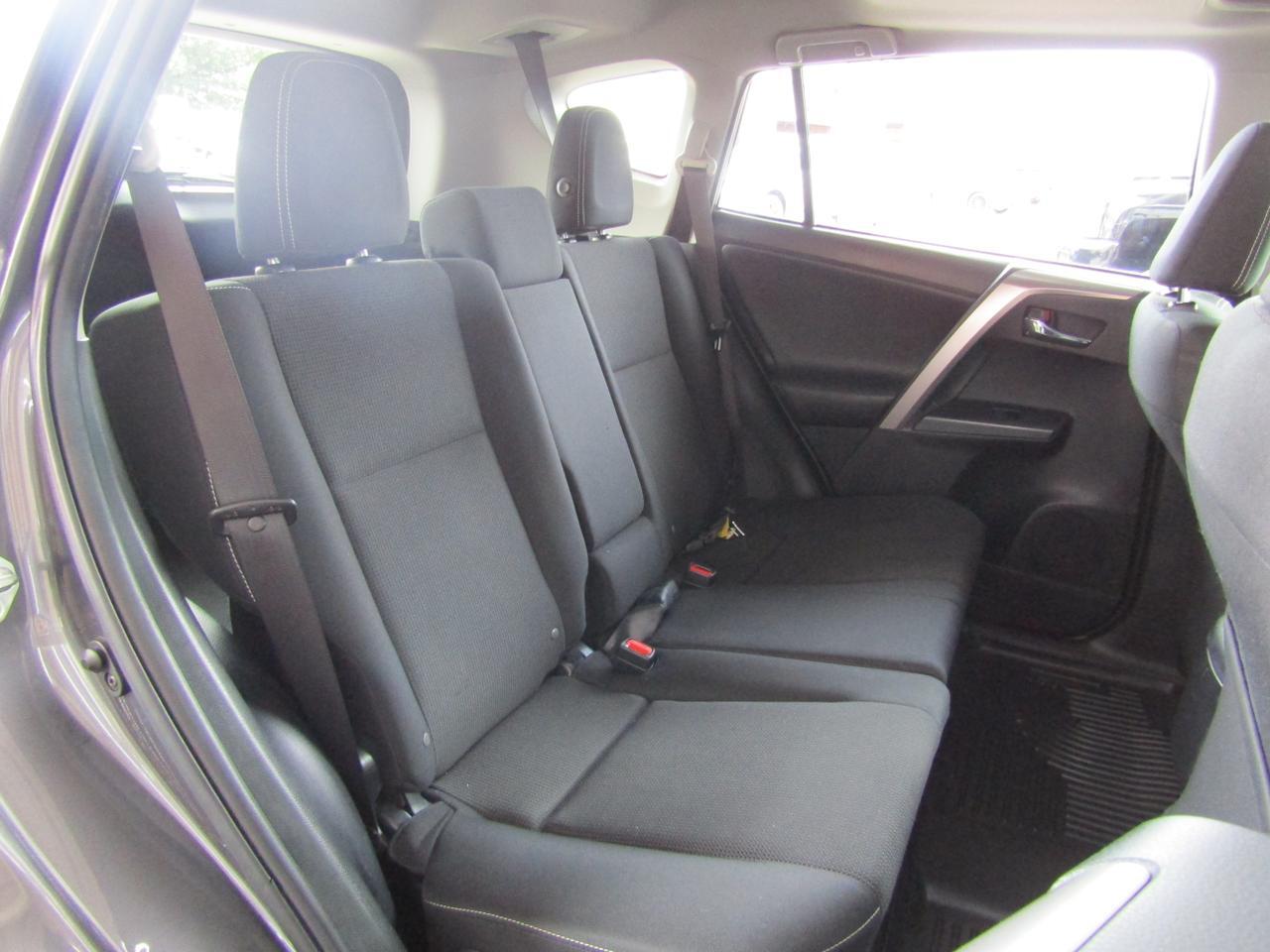 2017 Toyota RAV4 XLE FWD (Natl) Grand Prairie TX