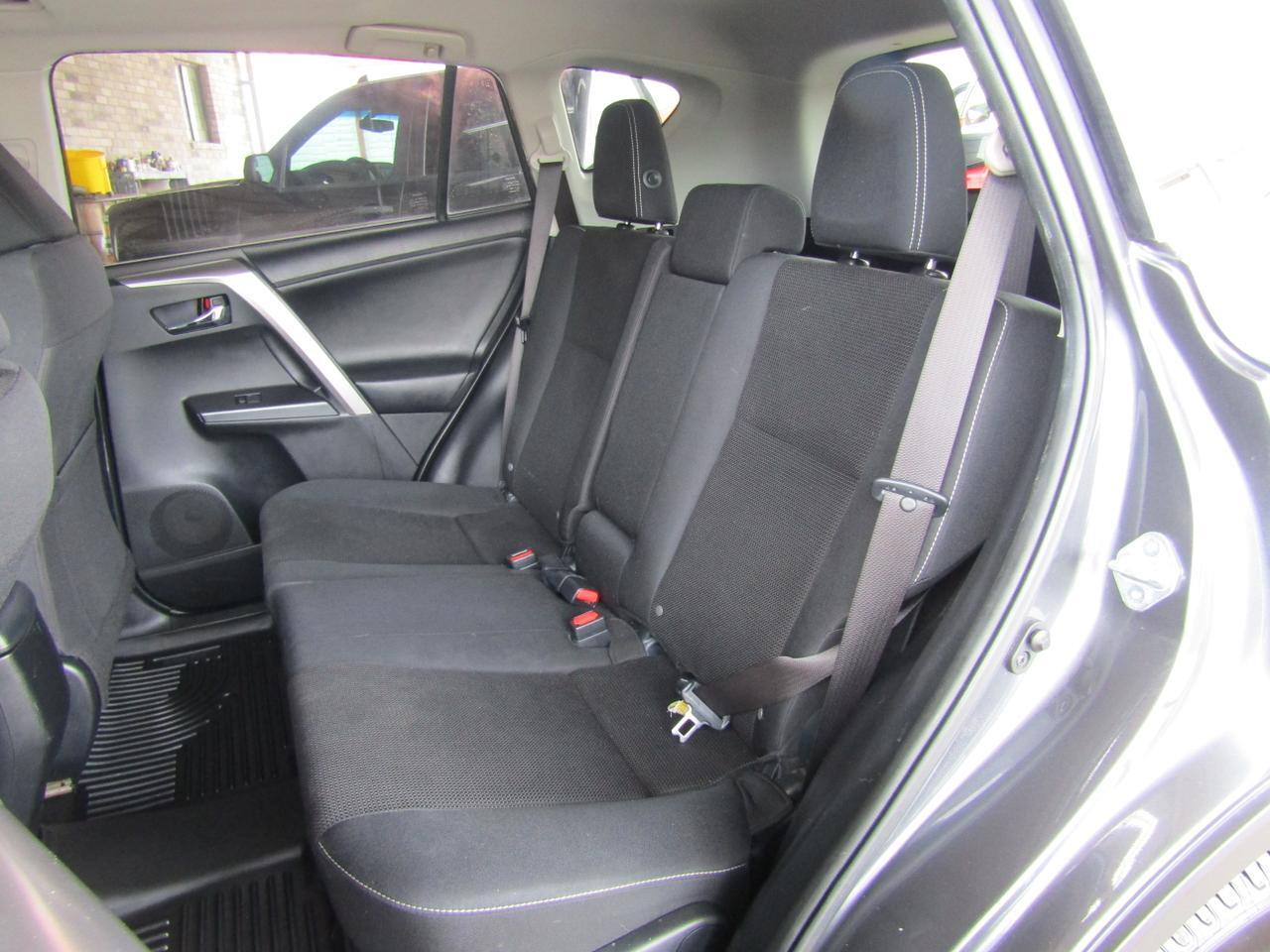 2017 Toyota RAV4 XLE FWD (Natl) Grand Prairie TX