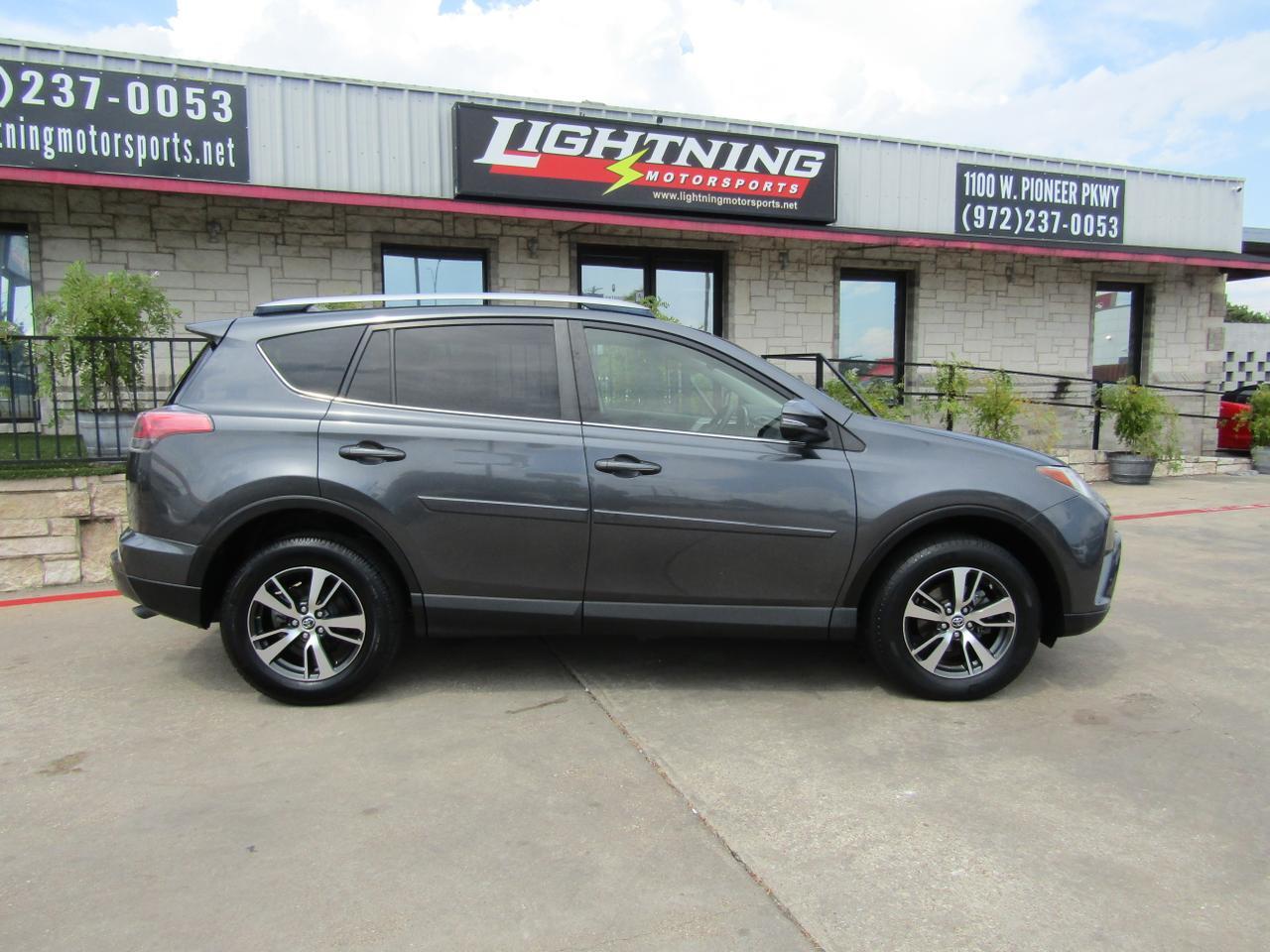 2017 Toyota RAV4 XLE FWD (Natl) Grand Prairie TX