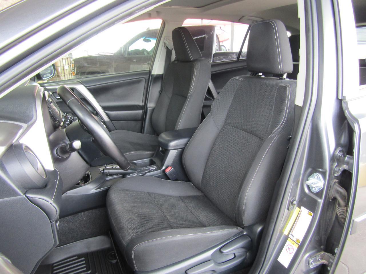 2017 Toyota RAV4 XLE FWD (Natl) Grand Prairie TX