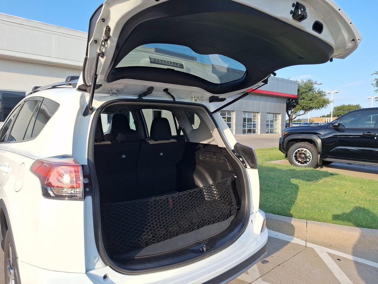 2017 Toyota RAV4 XLE Hurst TX