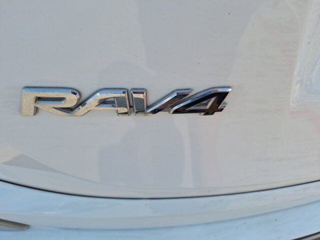 2017 Toyota RAV4 XLE Hurst TX