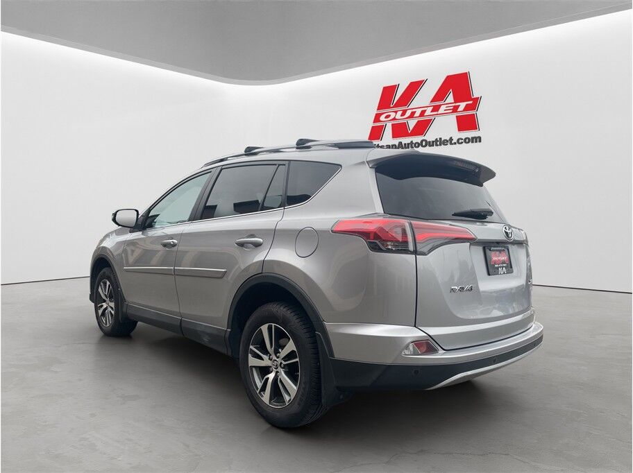 2017 Toyota RAV4 XLE Sport Utility 4D