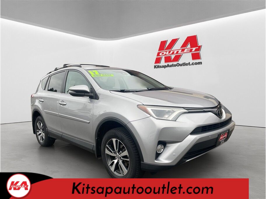 2017 Toyota RAV4 XLE Sport Utility 4D