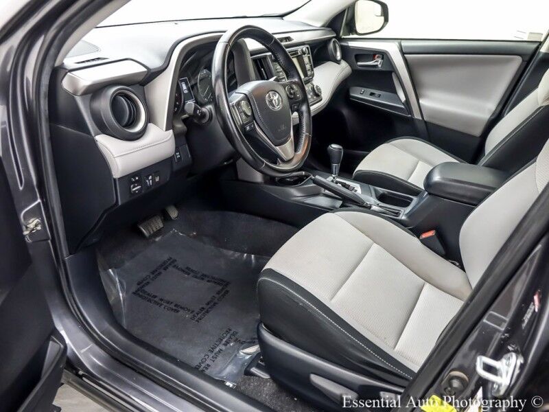2017 Toyota RAV4 XLE Willowbrook IL