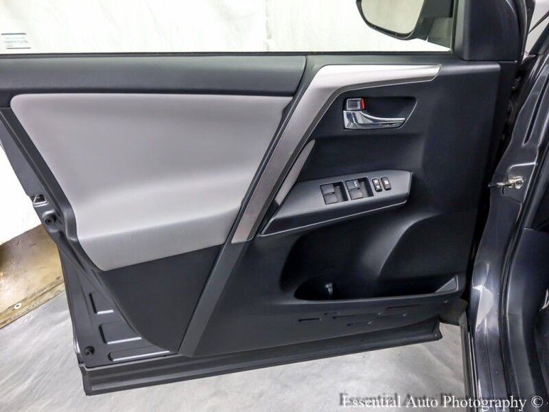 2017 Toyota RAV4 XLE Willowbrook IL