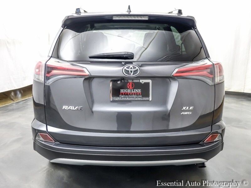 2017 Toyota RAV4 XLE Willowbrook IL