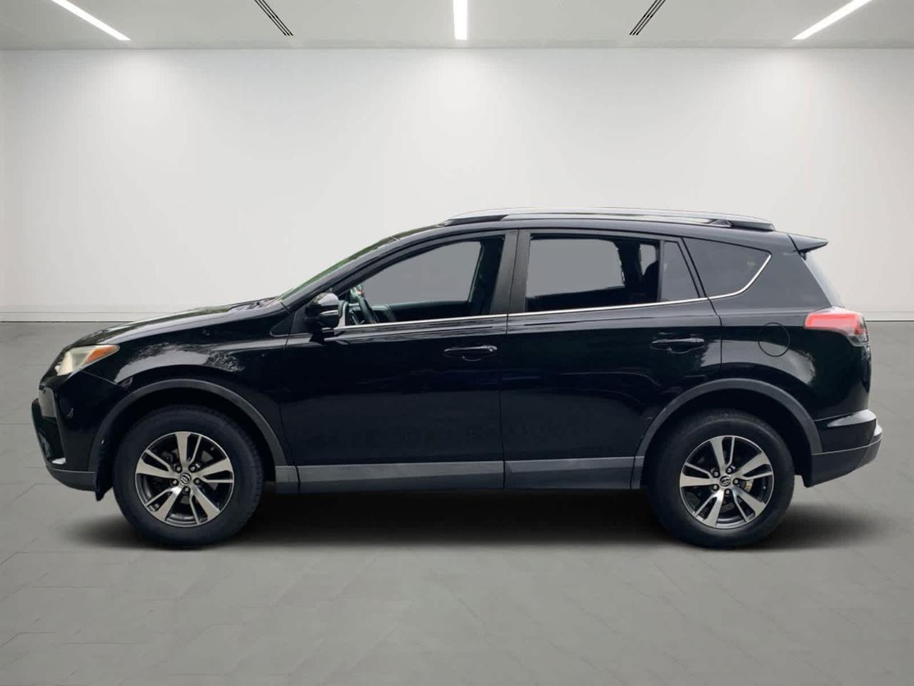 2017 Toyota RAV4 XLE Dartmouth MA