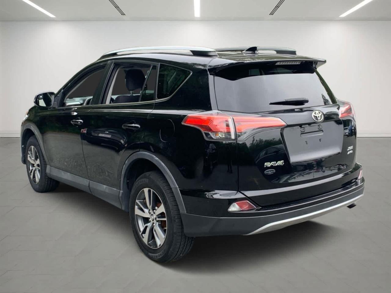 2017 Toyota RAV4 XLE Dartmouth MA