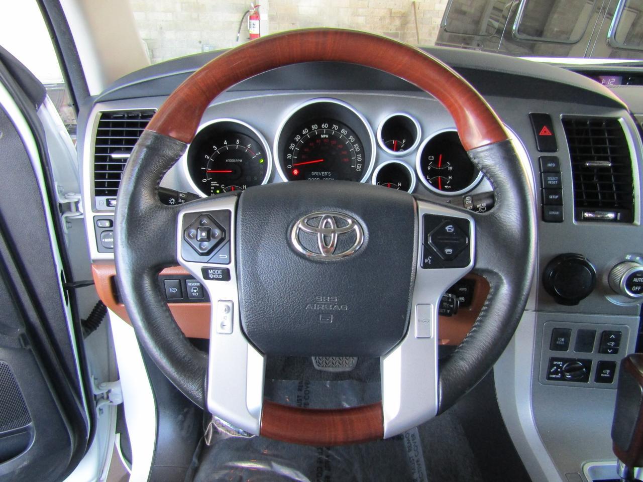 2017 Toyota Sequoia Platinum RWD (Natl) Grand Prairie TX
