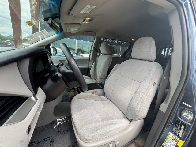 2017 Toyota Sienna LE 7 Passenger | LE 8 Passenger Kyle TX