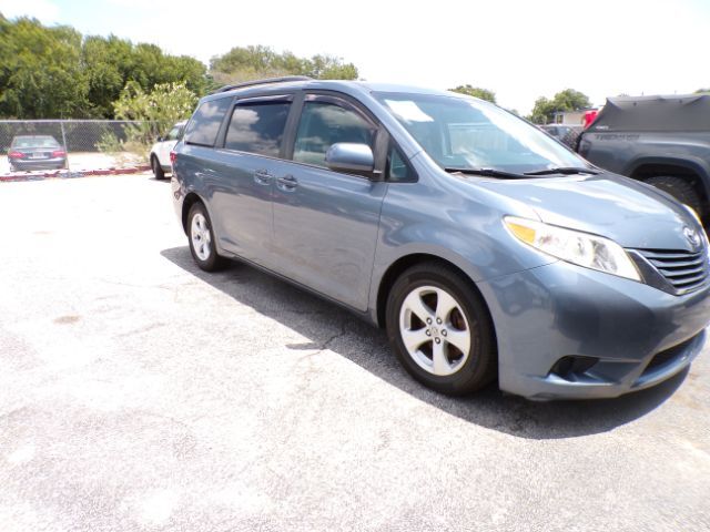 2017 Toyota Sienna LE 8 Passenger San Antonio TX