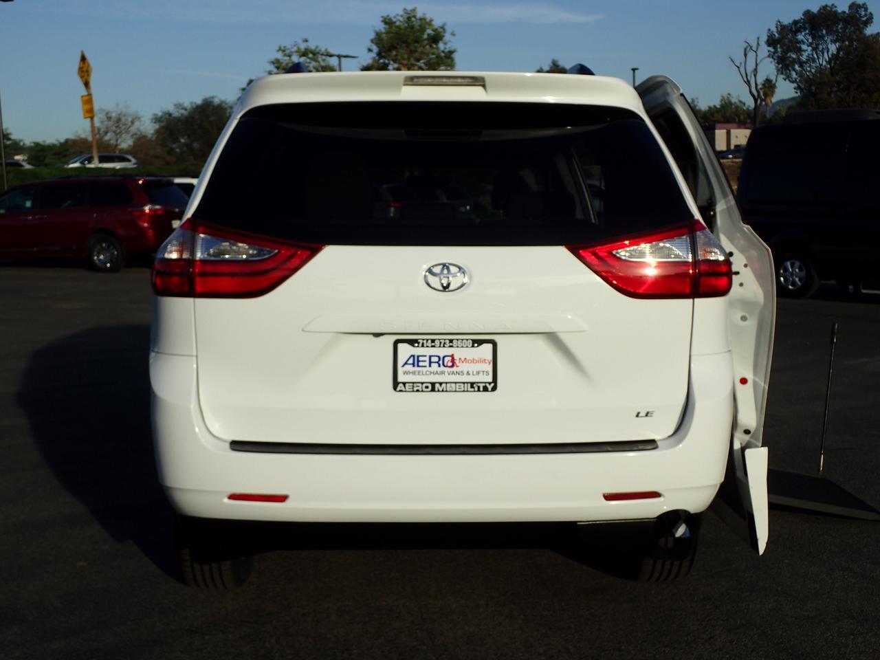 2017 Toyota Sienna LE Anaheim CA