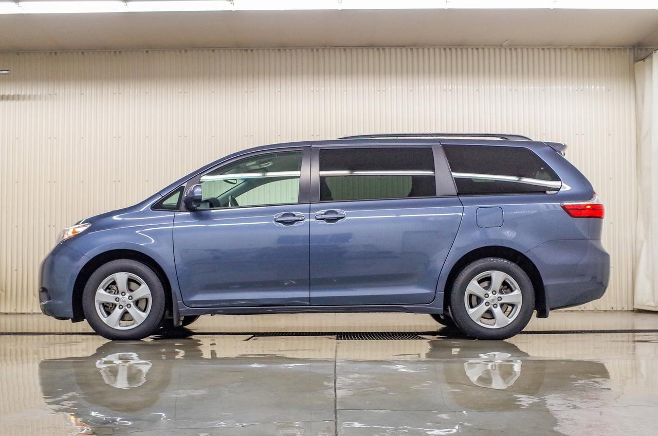 2017 Toyota Sienna LE Red Deer AB