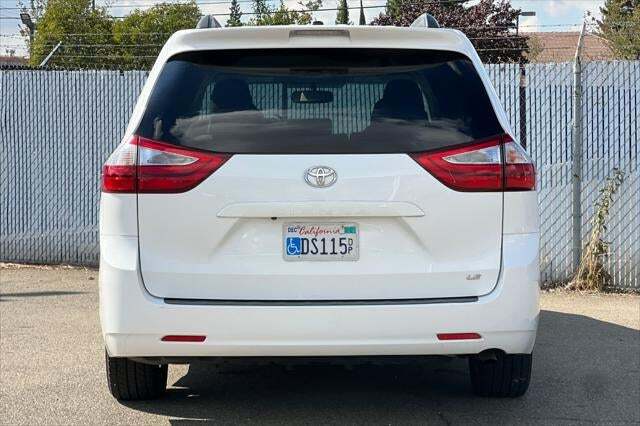 2017 Toyota Sienna LE Roseville CA