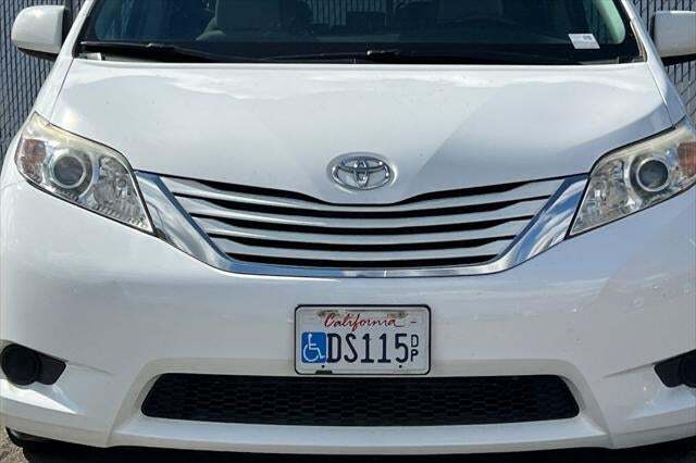2017 Toyota Sienna LE Roseville CA