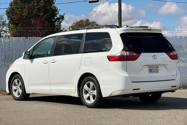 2017 Toyota Sienna LE Roseville CA