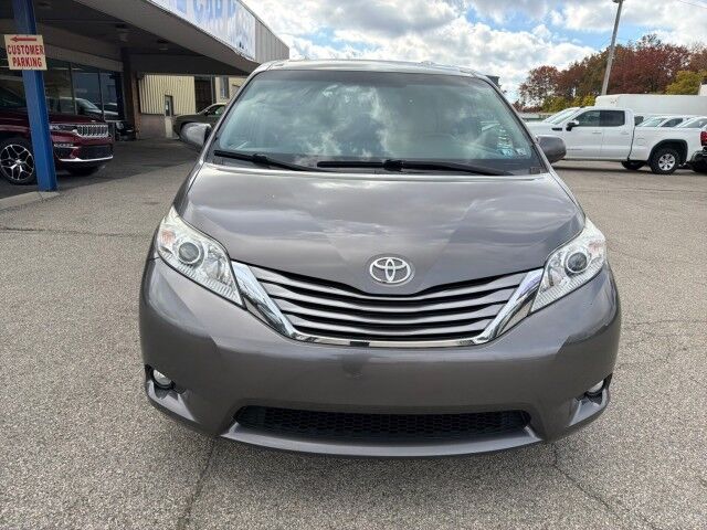 2017 Toyota Sienna Limited Cleveland OH