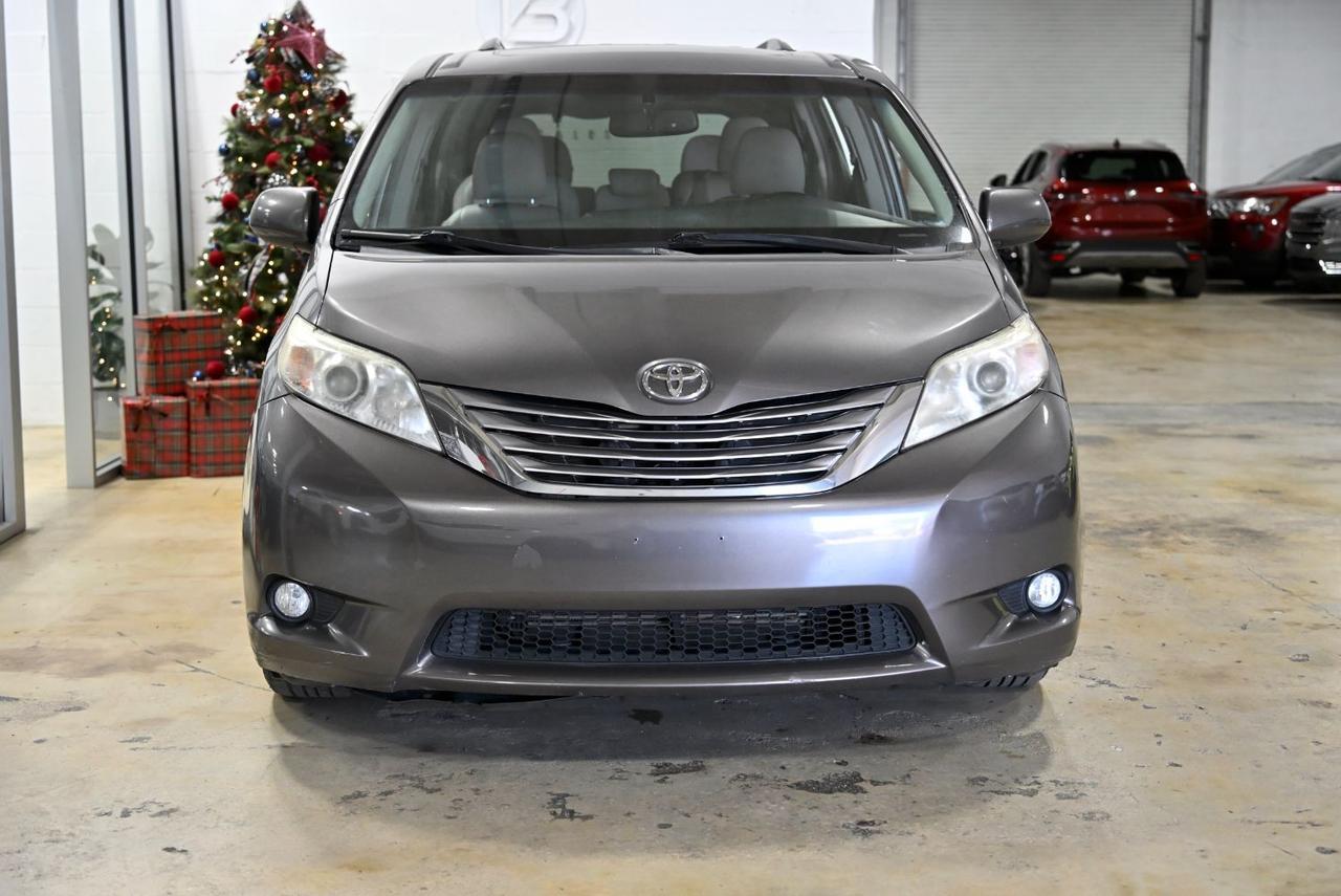 2017 Toyota Sienna Limited Premium 7-Passenger