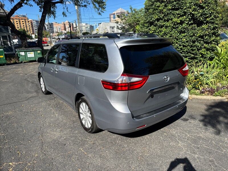 2017 Toyota Sienna Limited Premium AWD 7-Passenger w/ Entertainment Pkg Arlington VA