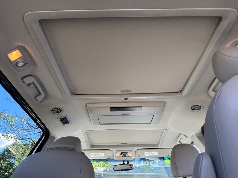 2017 Toyota Sienna Limited Premium AWD 7-Passenger w/ Entertainment Pkg Arlington VA