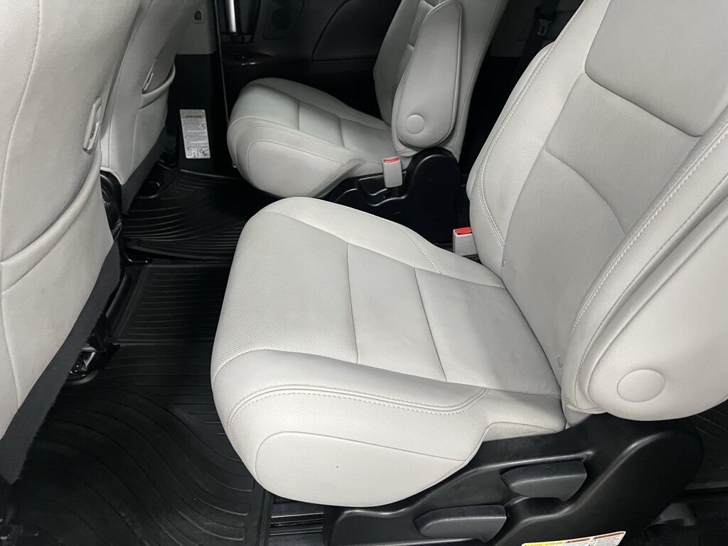 2017 Toyota Sienna Limited Premium Highlands Ranch CO