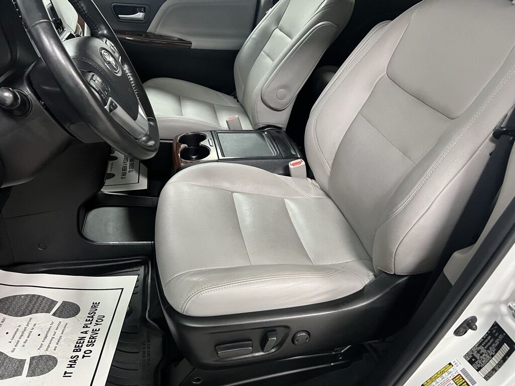 2017 Toyota Sienna Limited Premium Highlands Ranch CO