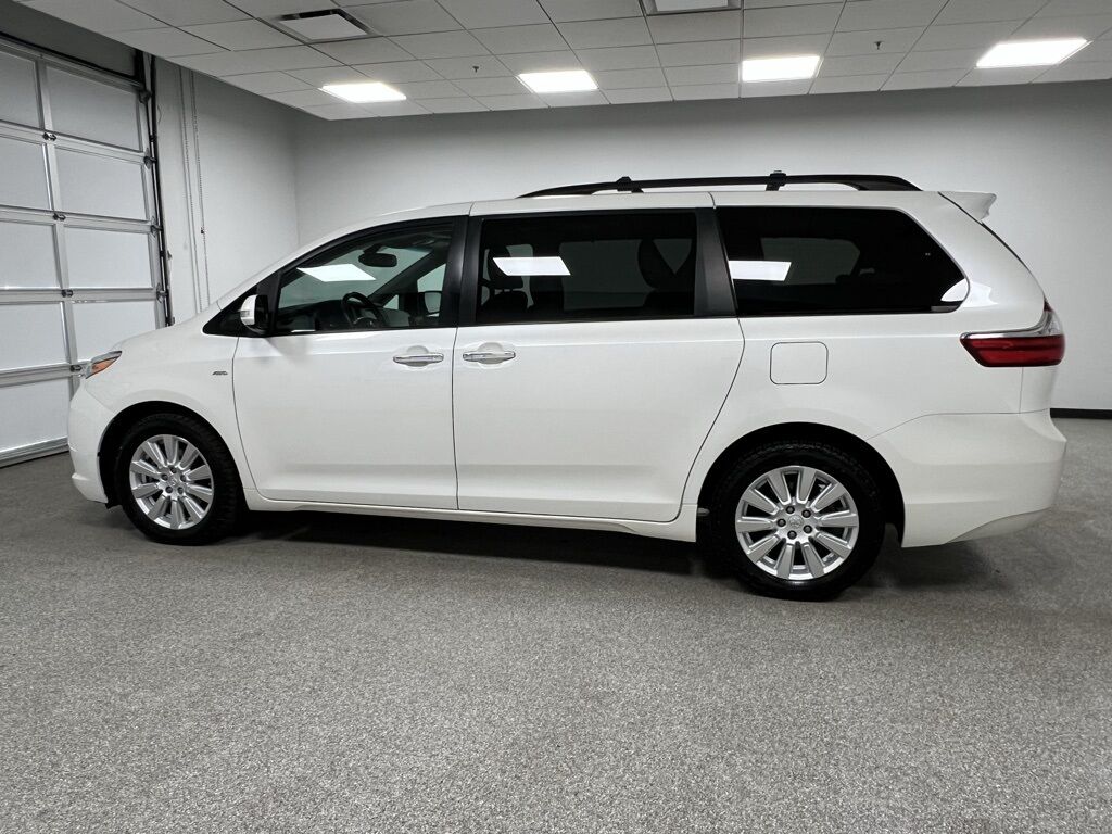 2017 Toyota Sienna Limited Premium Highlands Ranch CO