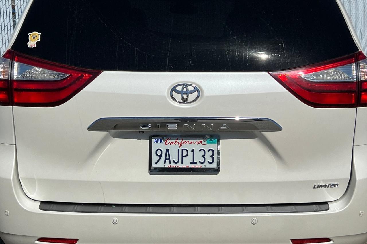 2017 Toyota Sienna Limited Premium Roseville CA