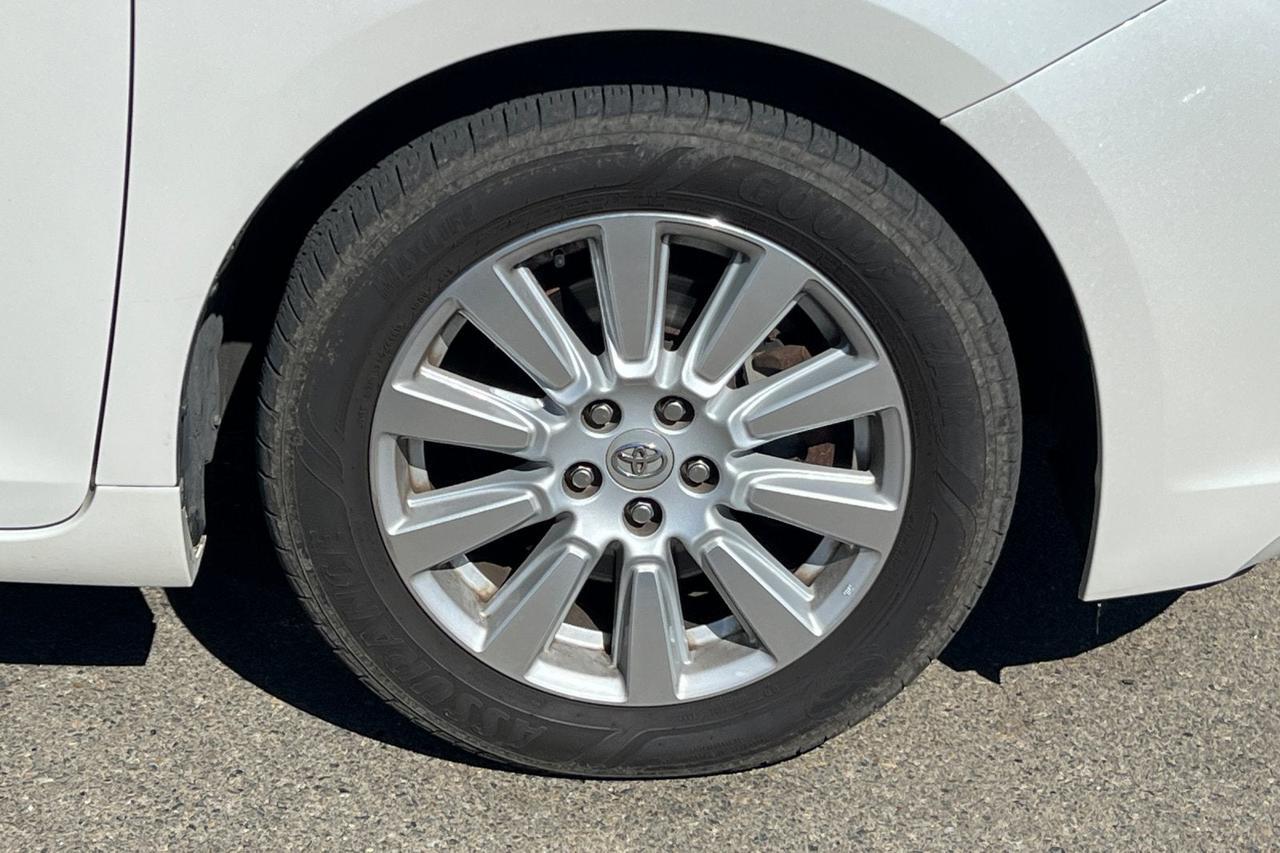 2017 Toyota Sienna Limited Premium Roseville CA