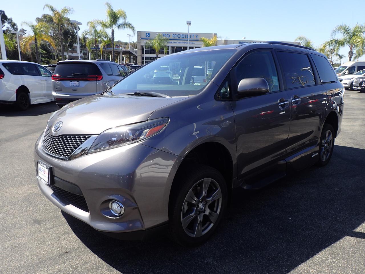 Used 2017 Toyota Sienna SE in Anaheim CA