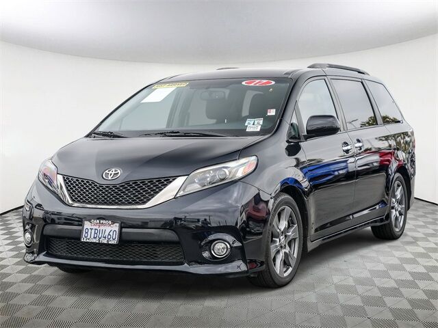 2017 Toyota Sienna SE Huntington Beach CA