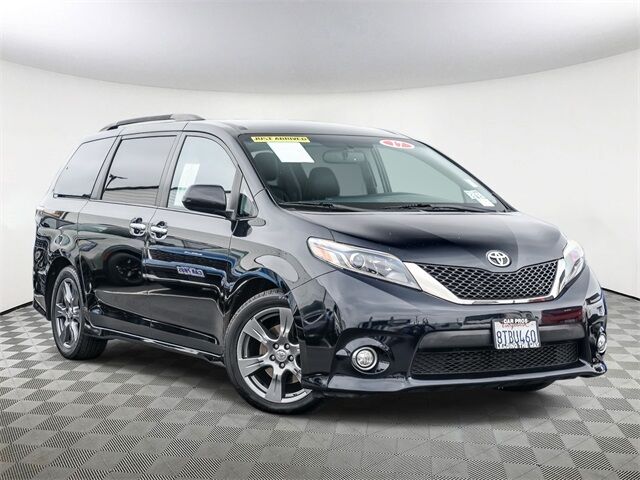 2017 Toyota Sienna SE Huntington Beach CA