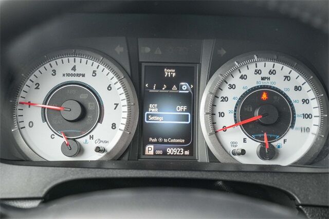 2017 Toyota Sienna SE Huntington Beach CA