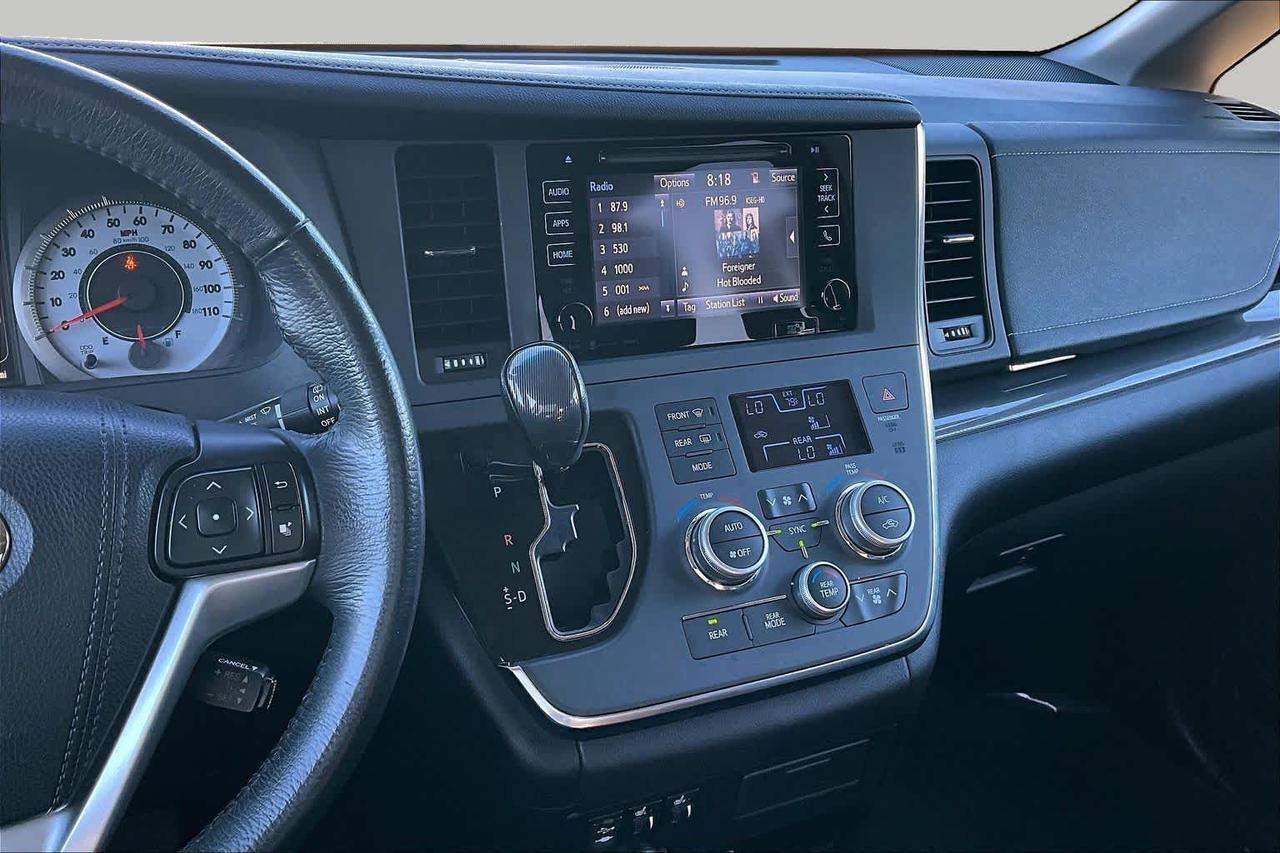 2017 Toyota Sienna SE Premium Folsom CA