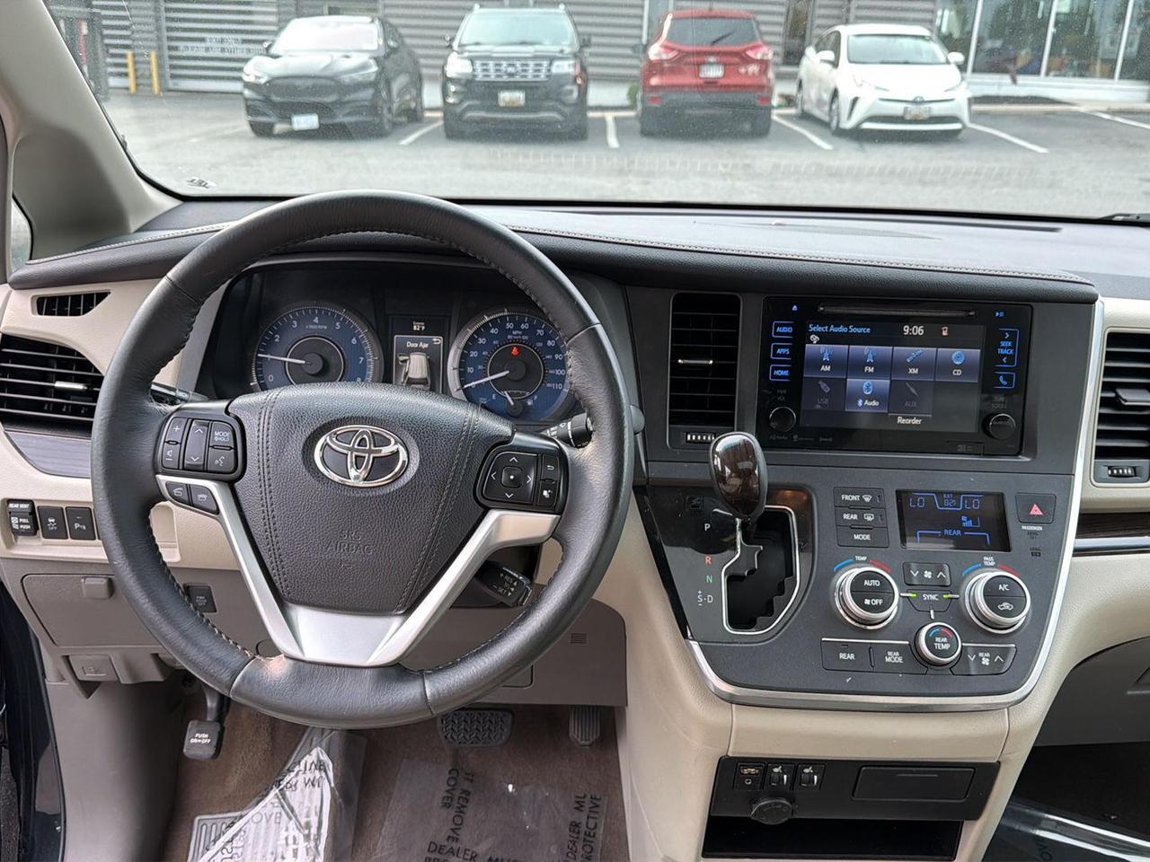 2017 Toyota Sienna XLE 8-Passenger Gaithersburg MD