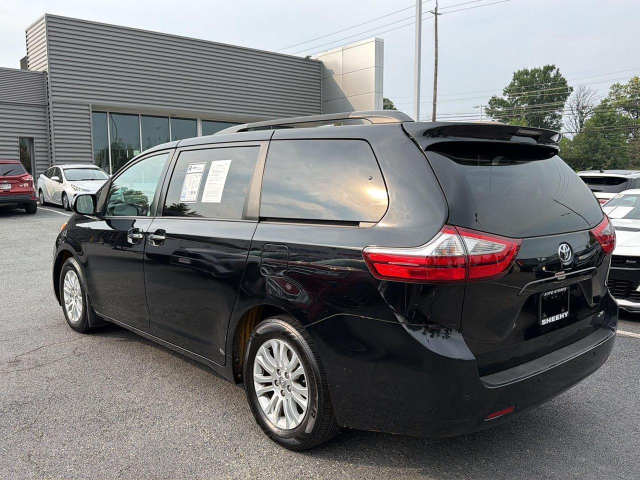 2017 Toyota Sienna XLE 8-Passenger Gaithersburg MD