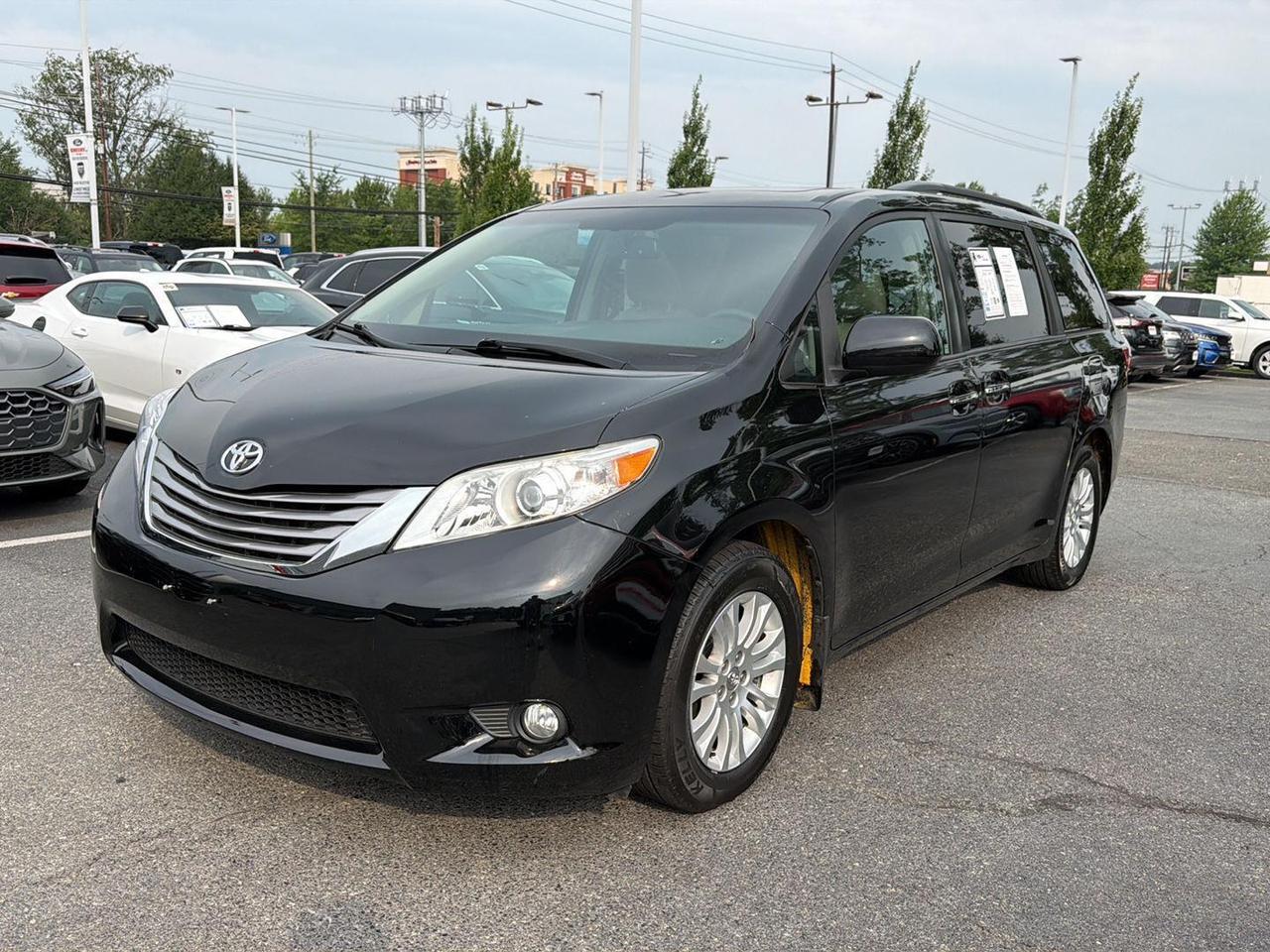 2017 Toyota Sienna XLE 8-Passenger Gaithersburg MD