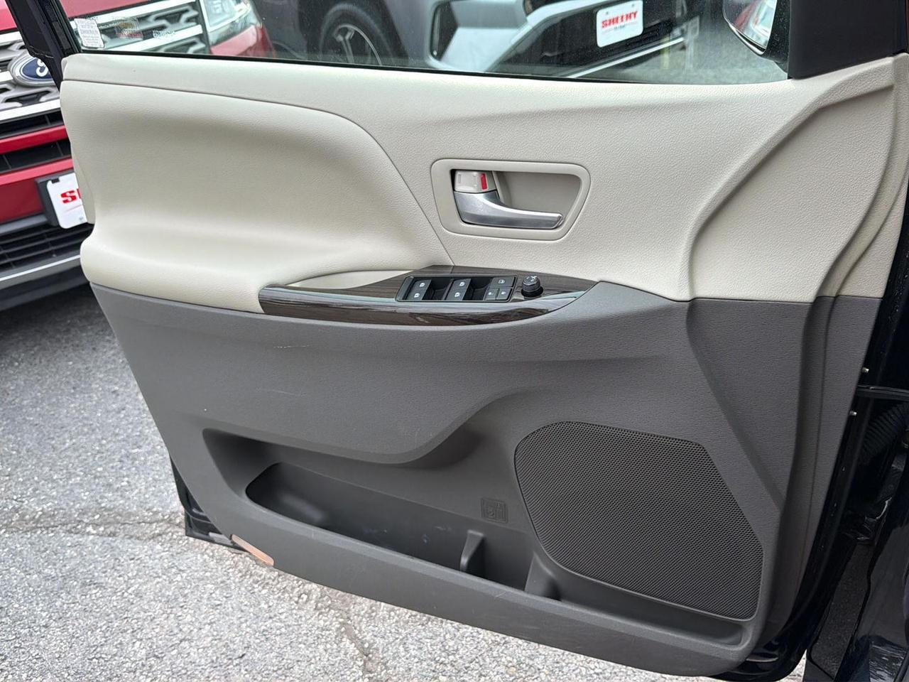 2017 Toyota Sienna XLE 8-Passenger Gaithersburg MD