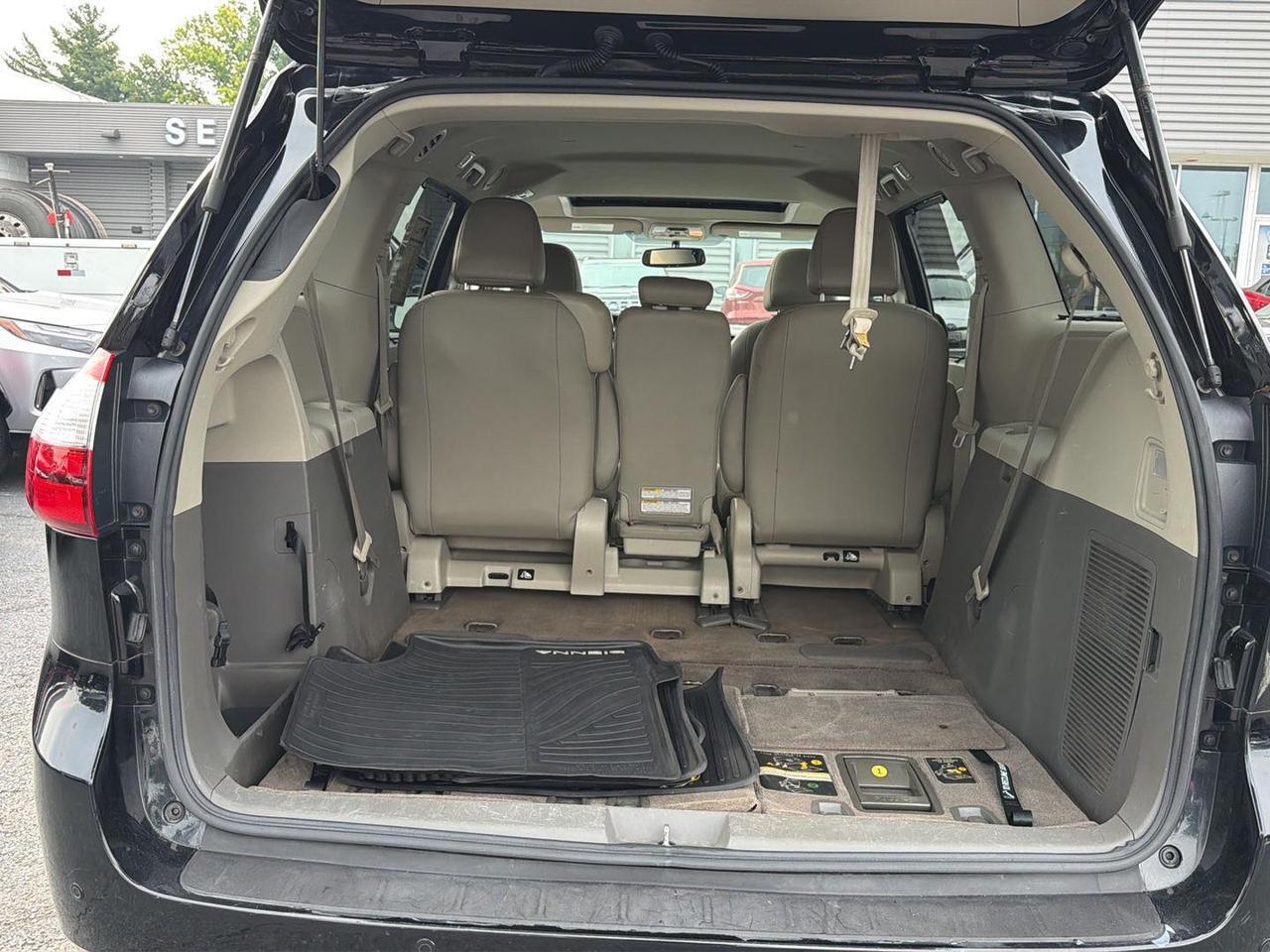 2017 Toyota Sienna XLE 8-Passenger Gaithersburg MD